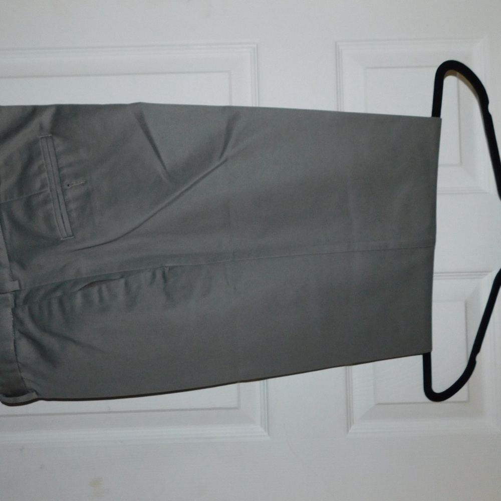 Haggar Gray Dress Pants Elegant and Comfortable